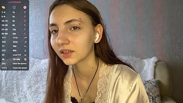 AlisaBloom online show from 04/12/26, 10:07