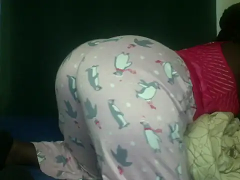 Snapshot of Sexxybella_ chatting on 03/28/26, 06:03 Sexxybella online show from 03/28/26, 06:03