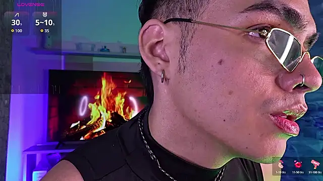 NicoKinggs  online show from 03/27/26, 01:45