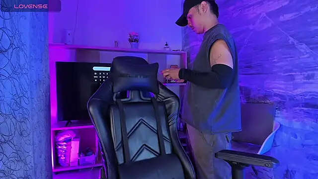 NicoKinggs  online show from 04/08/26, 01:45