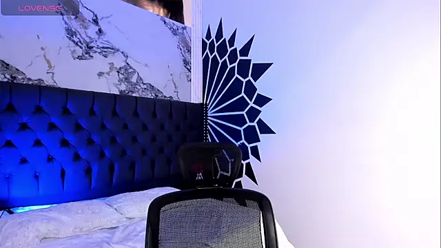 NicoKinggs  online show from 04/20/26, 01:24