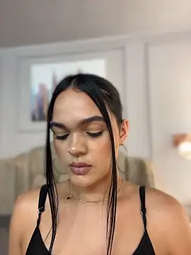 Bella-Ferrer online show from 04/21/26, 06:36