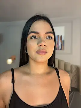 Bella-Ferrer online show from 04/14/26, 06:13