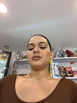 Bella-Ferrer online show from 07/10/26, 06:19