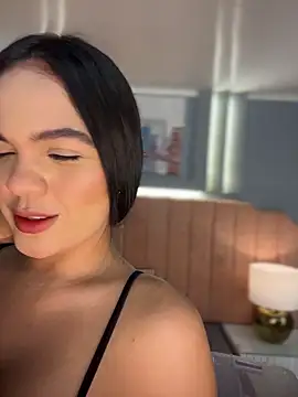 Bella-Ferrer online show from 04/10/26, 06:26