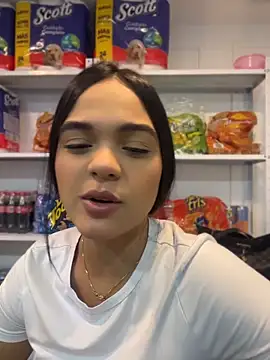 Bella-Ferrer online show from 05/12/26, 06:25