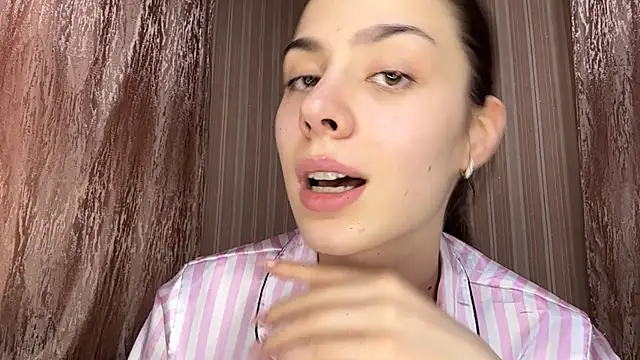 AylaLust online show from 04/12/26, 11:24