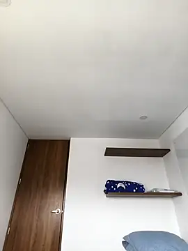 Camillemonroe  online show from 04/17/26, 12:52