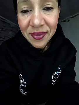 Camillemonroe  online show from 05/09/26, 07:45