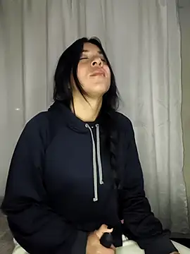 Camillemonroe  online show from 04/18/26, 08:05