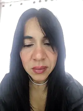 Camillemonroe  online show from 05/05/26, 12:30