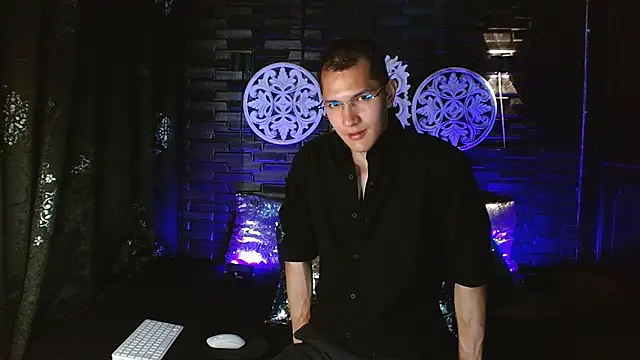 MilanDavid1 online show from 03/27/26, 05:47