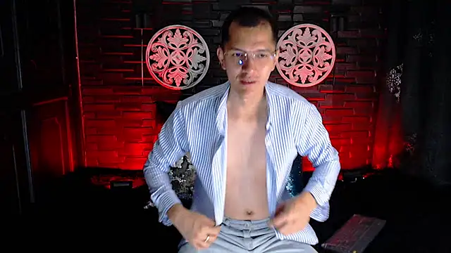 MilanDavid1 online show from 04/23/26, 05:25