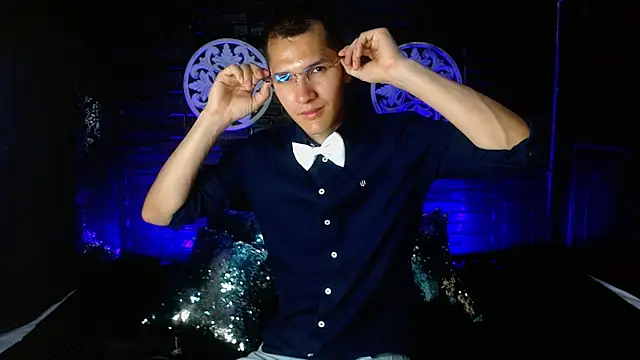 MilanDavid1 online show from 03/25/26, 05:23