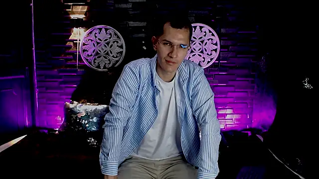 MilanDavid1 online show from 03/23/26, 05:24