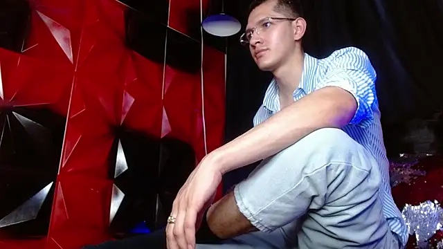 MilanDavid1 online show from 04/16/26, 09:39