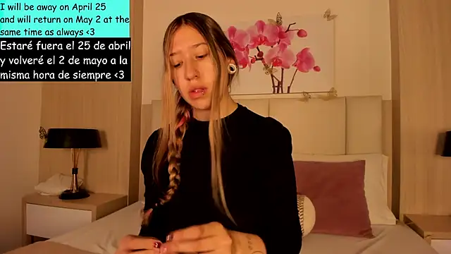 AmberVegaa online show from 04/15/26, 01:26