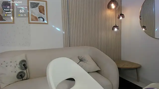 Zoey monroe online show from 04/18/26, 12:40