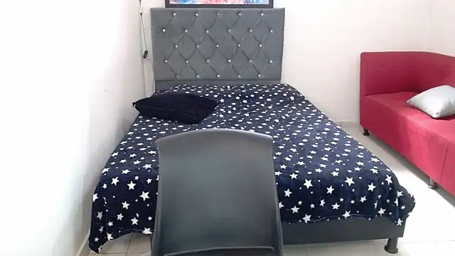 candymorena69 online show from 06/04/26, 06:34