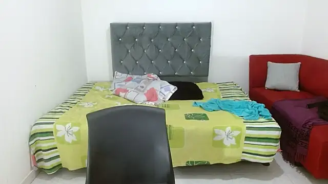 candymorena69 online show from 05/06/26, 01:15
