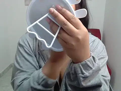 candymorena69 online show from 03/31/26, 12:29