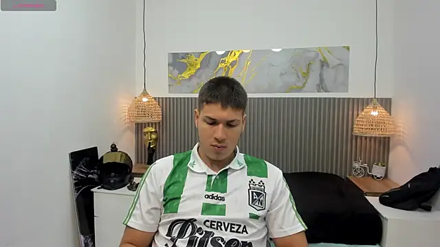 Snapshot of AlessandroFranco chatting on 05/09/26, 01:36 AlessandroFranco online show from 05/09/26, 01:36