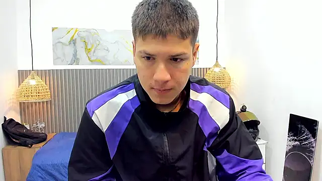 Snapshot of AlessandroFranco chatting on 07/06/26, 12:34 AlessandroFranco online show from 07/06/26, 12:34