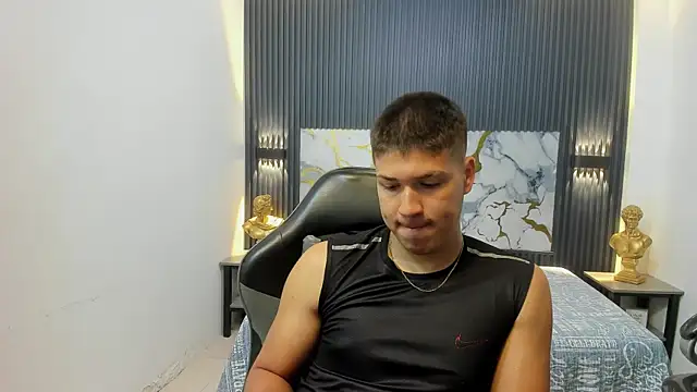Snapshot of AlessandroFranco chatting on 05/21/26, 12:57 AlessandroFranco online show from 05/21/26, 12:57