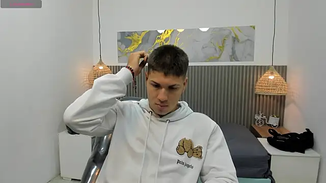 Snapshot of AlessandroFranco chatting on 05/05/26, 01:14 AlessandroFranco online show from 05/05/26, 01:14