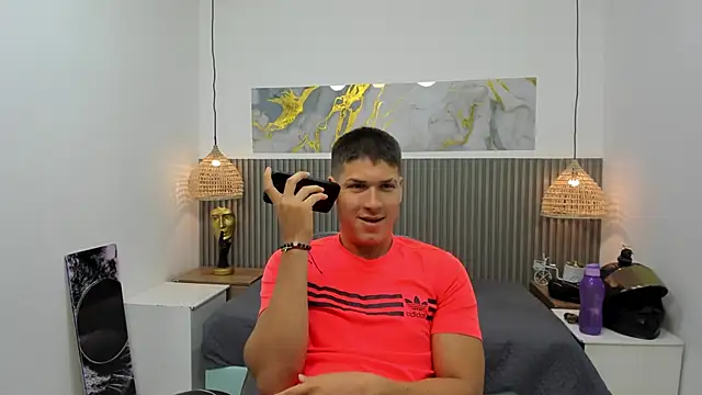 Snapshot of AlessandroFranco chatting on 05/06/26, 02:10 AlessandroFranco online show from 05/06/26, 02:10