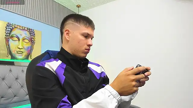 Snapshot of AlessandroFranco chatting on 06/20/26, 01:38 AlessandroFranco online show from 06/20/26, 01:38