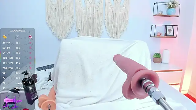 alexaa lovely online show from 05/23/26, 02:49
