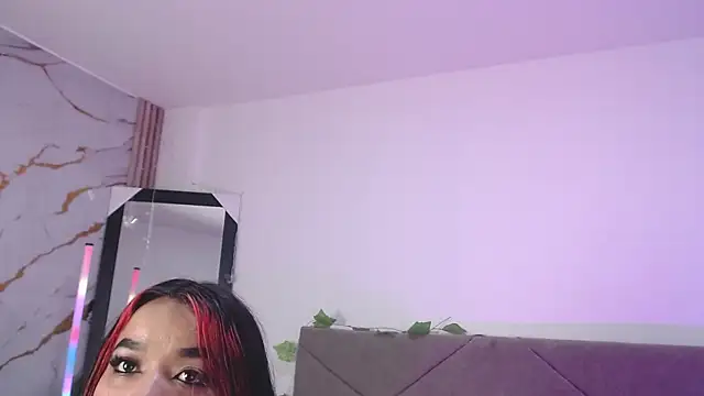 Disyamil Pineda online show from 05/16/26, 10:36