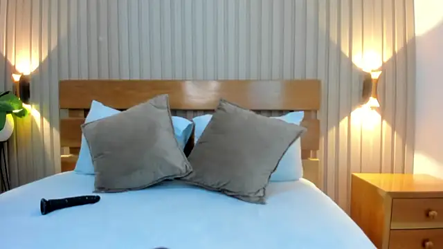 zakia grundy online show from 04/13/26, 08:24