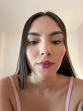 Adalyn Cute online show from 05/15/26, 11:41