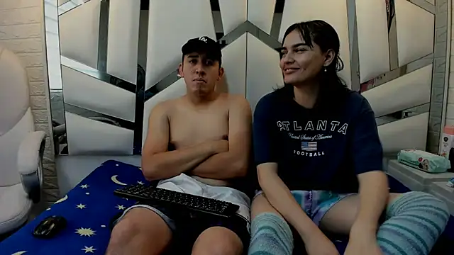 Alaia Blosson online show from 03/31/26, 01:35