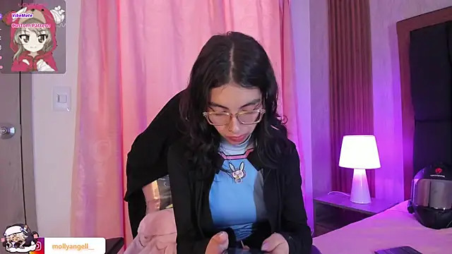 Molly A online show from 04/01/26, 03:31