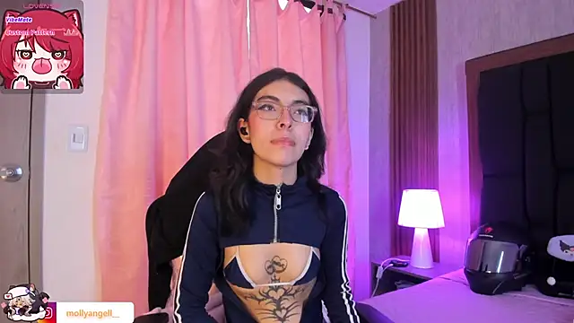 Molly A online show from 04/13/26, 02:43