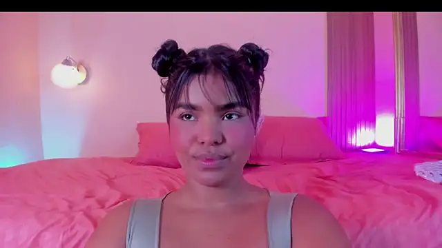 Snapshot of ZoeyMonroe_ chatting on 04/11/26, 03:14 ZoeyMonroe online show from 04/11/26, 03:14