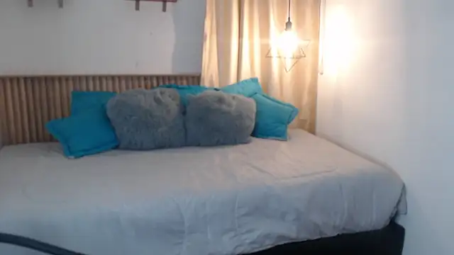 Snapshot of zoe__baker chatting on 03/25/26, 03:55 zoe baker online show from 03/25/26, 03:55