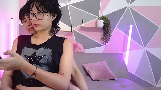 Snapshot of DanteAndXixi chatting on 04/09/26, 04:03 DanteAndXixi online show from 04/09/26, 04:03