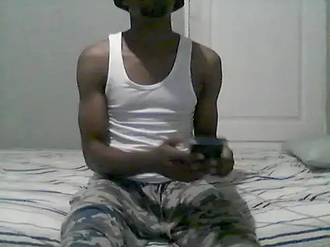 Snapshot of TreySavvy chatting on 06/20/26, 11:21 TreySavvy online show from 06/20/26, 11:21