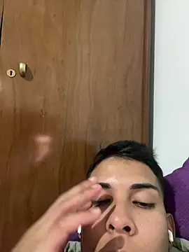 LeiAaron9810 online show from 03/17/26, 12:13