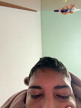 LeiAaron9810 online show from 04/17/26, 07:44