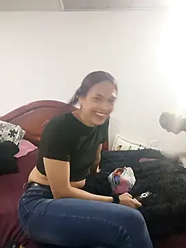 Alisson-Miller online show from 04/13/26, 08:02