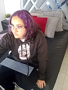 Liily Foxxy online show from 04/23/26, 10:44