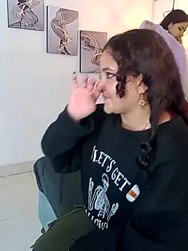 Liily Foxxy online show from 04/06/26, 11:00