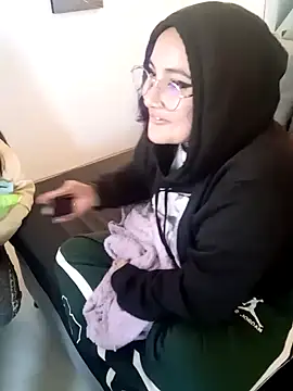 Liily Foxxy online show from 05/19/26, 10:55
