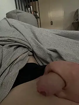 Snapshot of curvedlongdick chatting on 04/02/26, 01:29 curvedlongdick online show from 04/02/26, 01:29