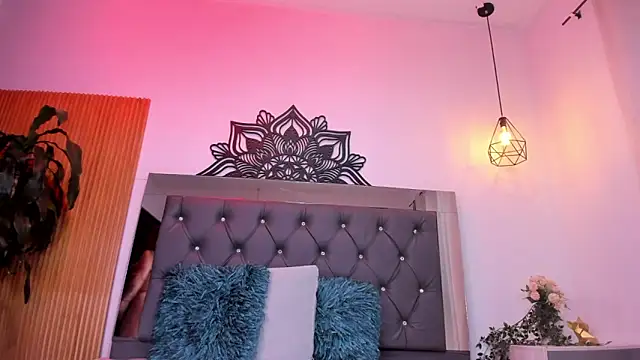 Snapshot of ammy-vond chatting on 03/18/26, 11:27 ammy-vond online show from 03/18/26, 11:27